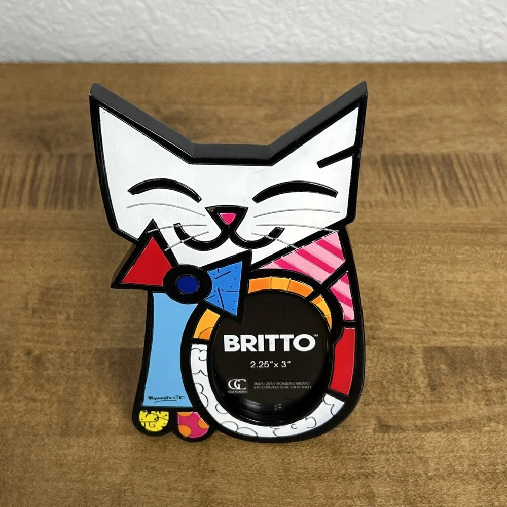 Romero Britto Fun Cat‎ Picture Frame Holds 2.25